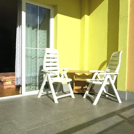 Apartment-studio With Terrace Jatecni Appartement Karlsbad