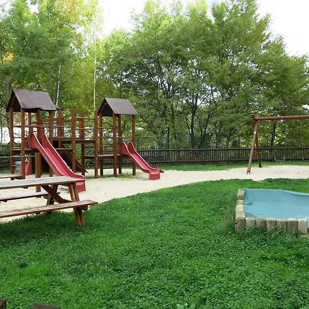 Apartment-studio With Terrace Jatecni Karlsbad