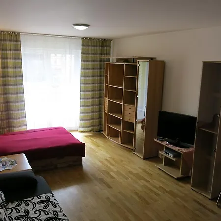 Apartment-studio With Terrace Jatecni * Karlsbad
